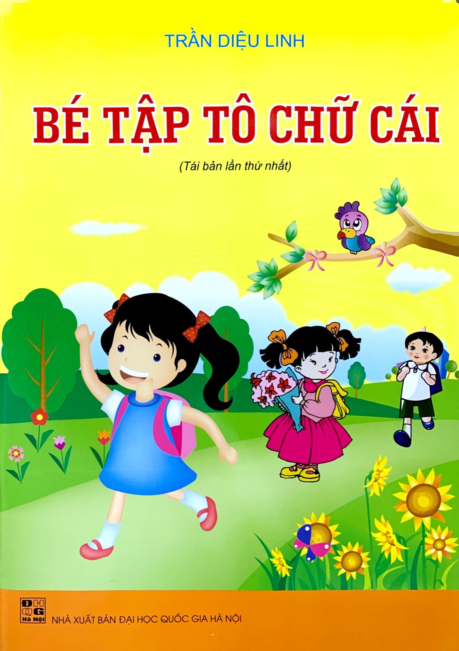 bé tập tô chữ cái - Ảnh 2