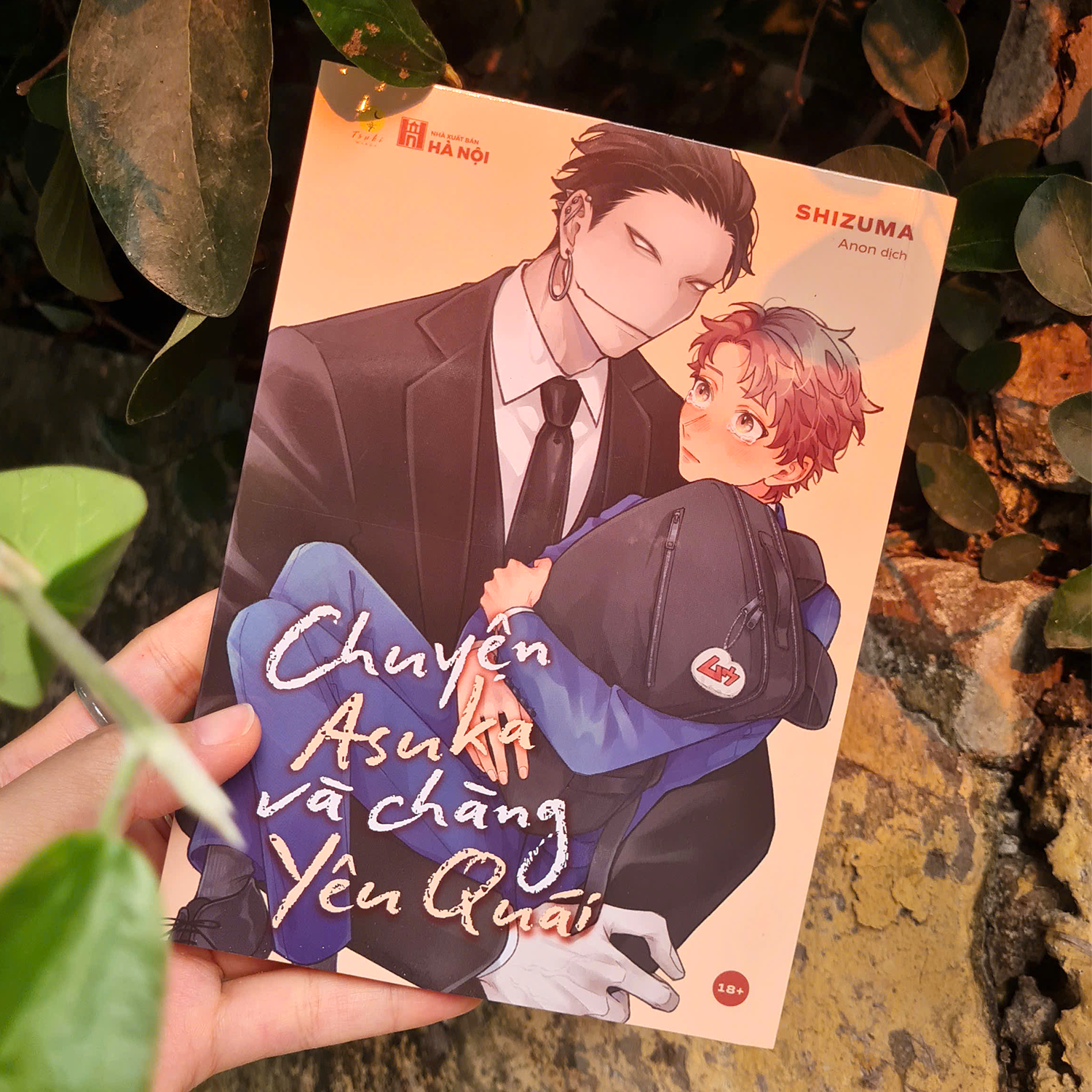 Chuyện Asuka Và Chàng Yêu Quái - Bản Đạc Biệt - Tặng Kèm Tờ Sticker Cán Kim Tuyến - Ảnh 6