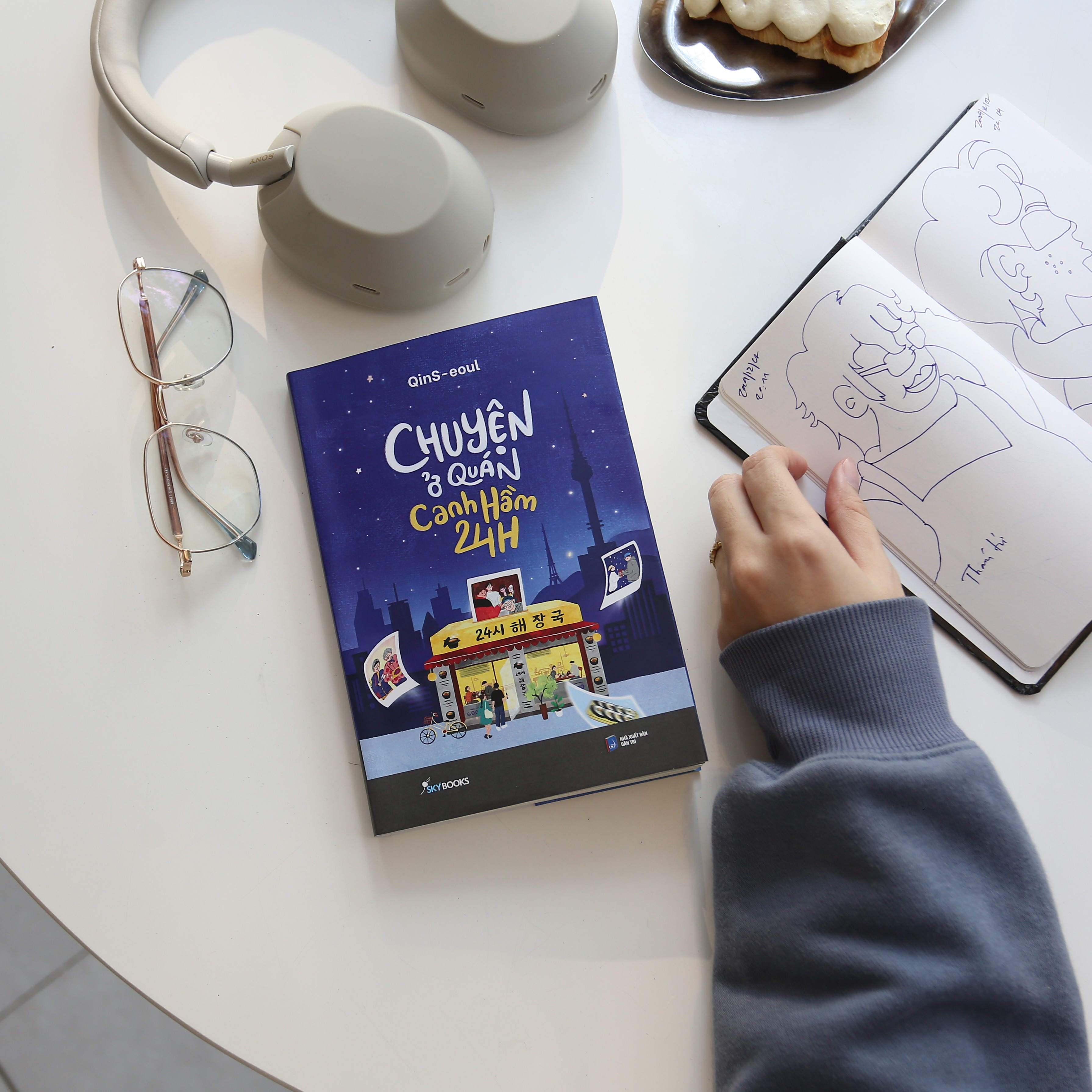 chuyện ở quán canh hầm 24h - tặng kèm bookmark - Ảnh 4