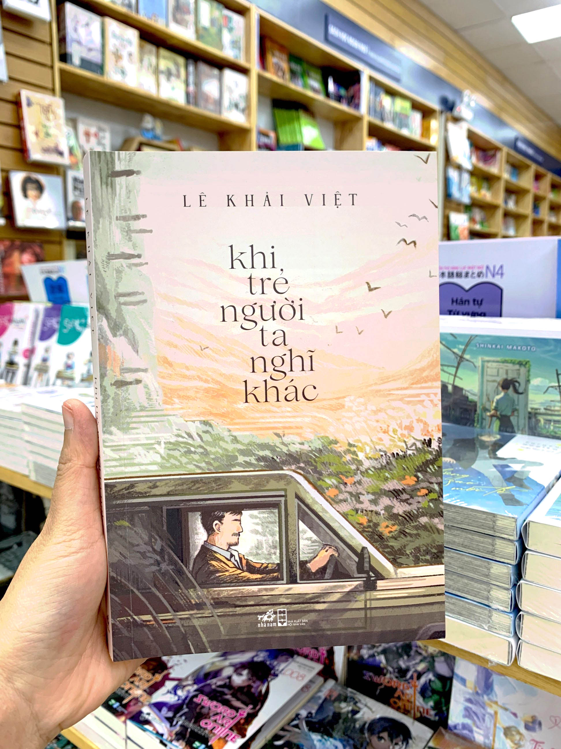 khi trẻ người ta nghĩ khác - Ảnh 8