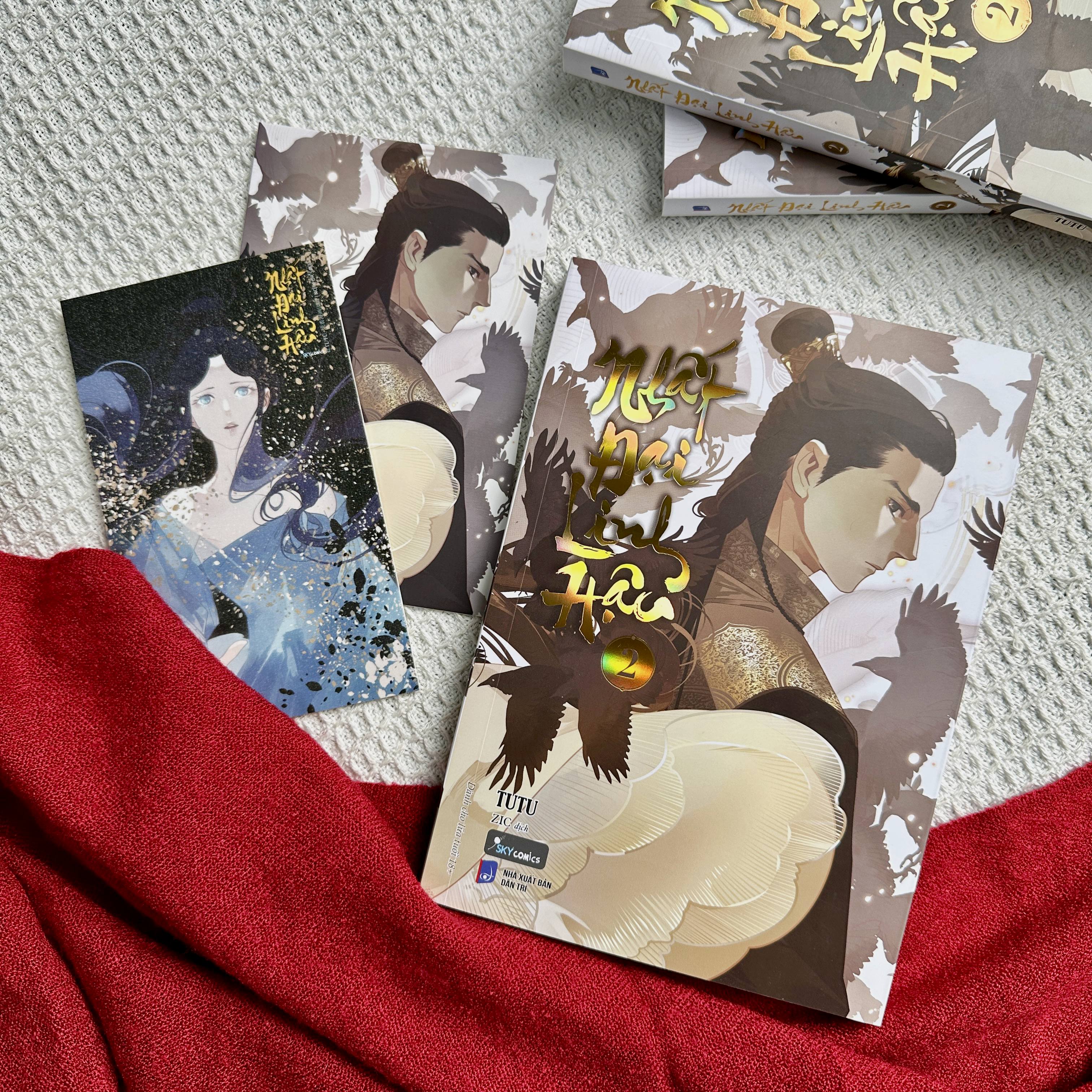 nhất đại linh hậu - tập 2 - tặng kèm postcard bồi cứng + postcard kim tuyến tơ tằm - Ảnh 4