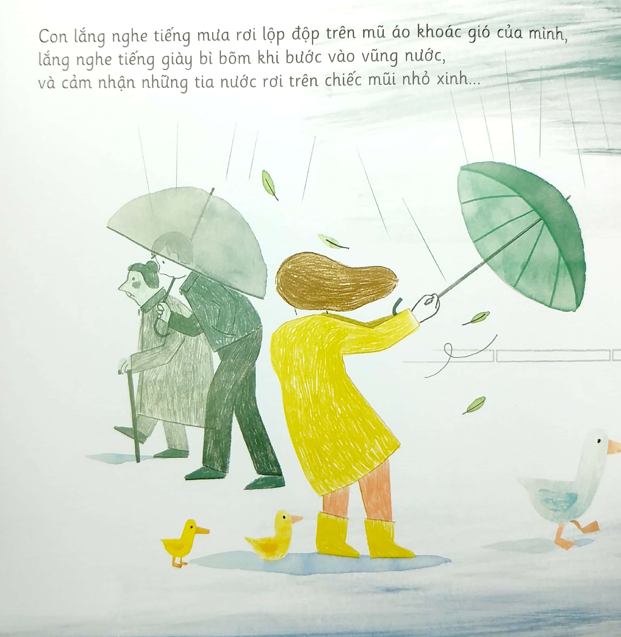 tay con trong tay mẹ - Ảnh 3